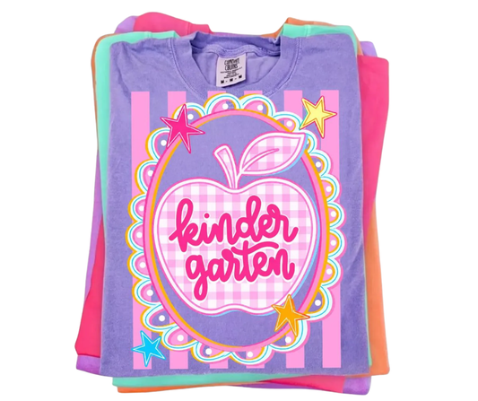 GINGHAM APPLE GRAPHIC TEE